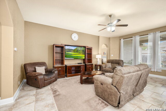 Listing photo id 10 for 1610 Sun Canyon Blvd