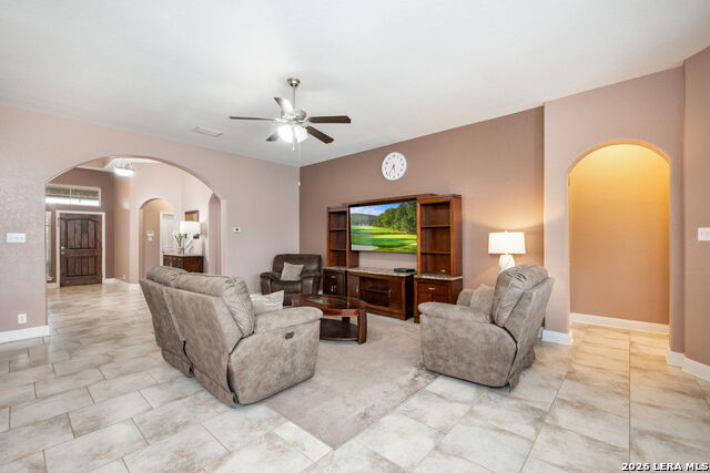 Listing photo id 11 for 1610 Sun Canyon Blvd