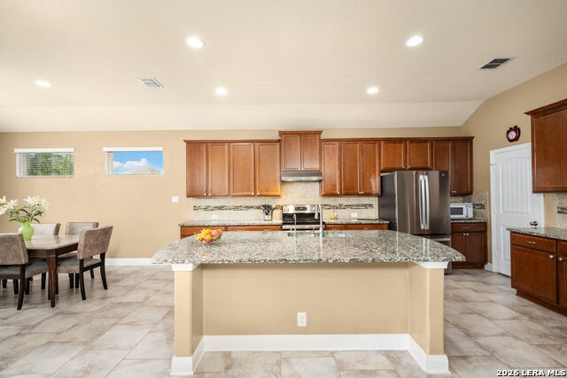 Listing photo id 14 for 1610 Sun Canyon Blvd