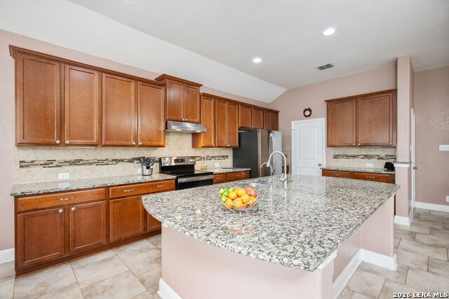 Listing photo id 19 for 1610 Sun Canyon Blvd