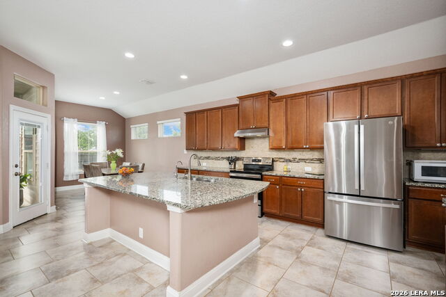 Listing photo id 21 for 1610 Sun Canyon Blvd