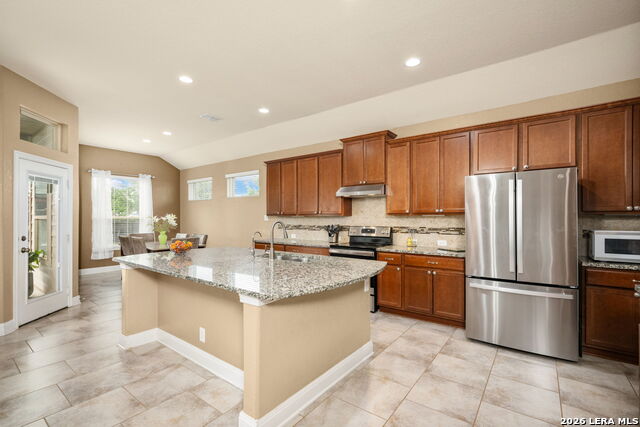 Listing photo id 22 for 1610 Sun Canyon Blvd