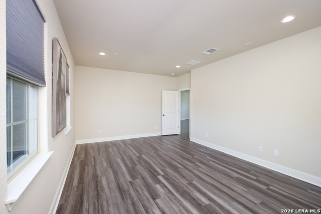 Image 35 of 41 For 27623 San Portola