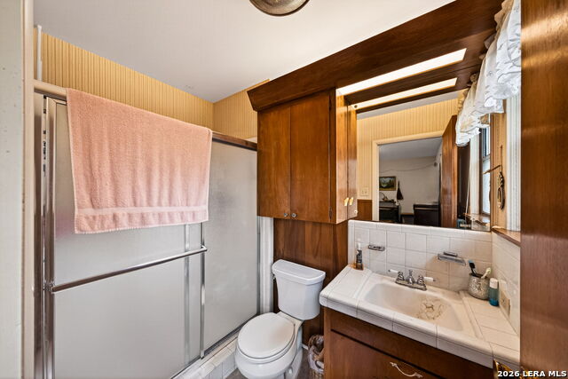 Image 16 of 24 For 10611 Burr Oak Dr