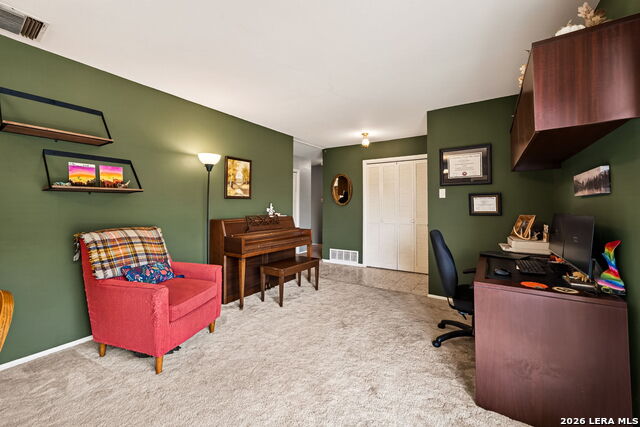 Image 5 of 24 For 10611 Burr Oak Dr