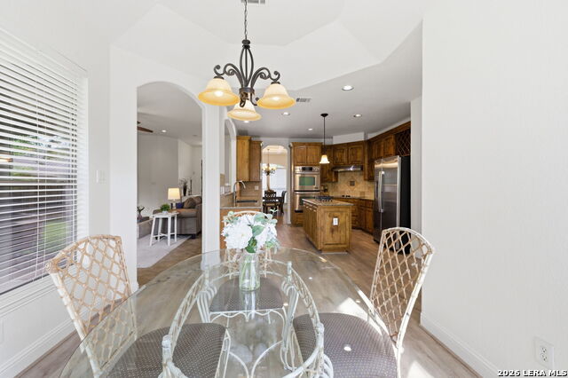 Image 16 of 43 For 248 Leather Leaf