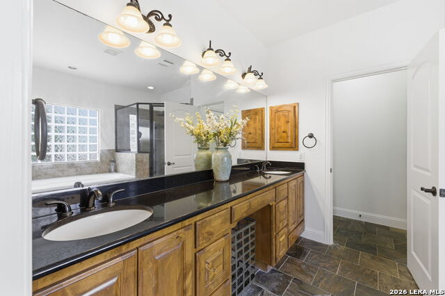 Image 22 of 43 For 248 Leather Leaf