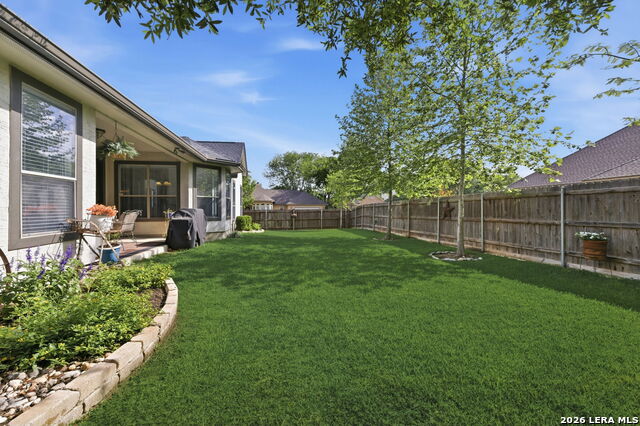 Image 38 of 43 For 248 Leather Leaf