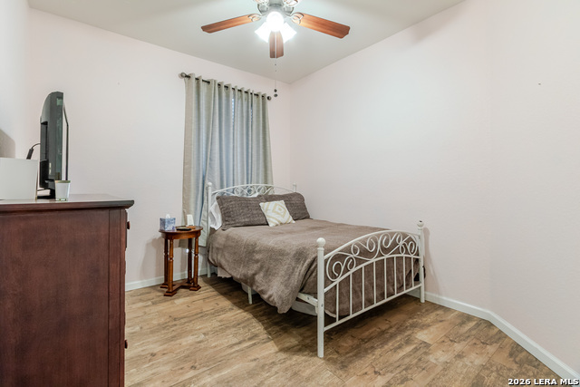 Image 11 of 22 For 24214 Hazel Alder