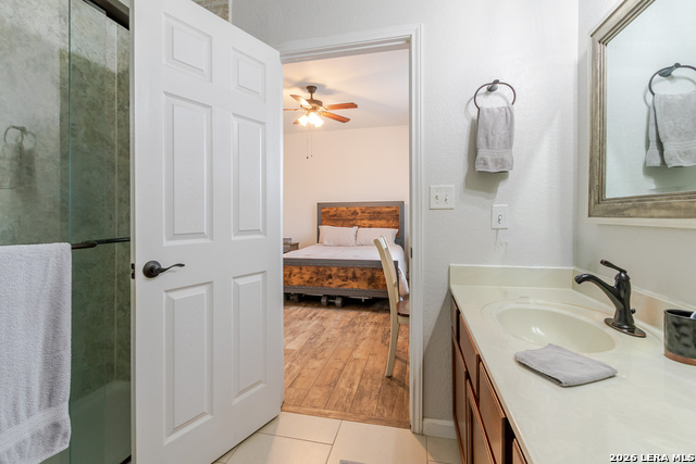 Image 14 of 22 For 24214 Hazel Alder