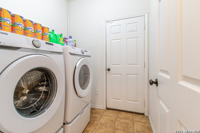 Image 18 of 22 For 24214 Hazel Alder