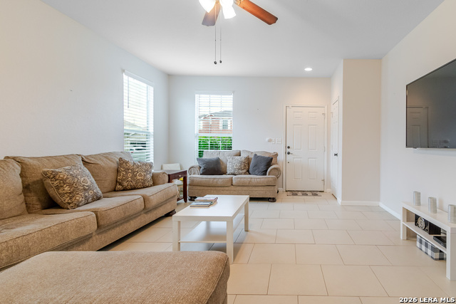 Image 4 of 22 For 24214 Hazel Alder