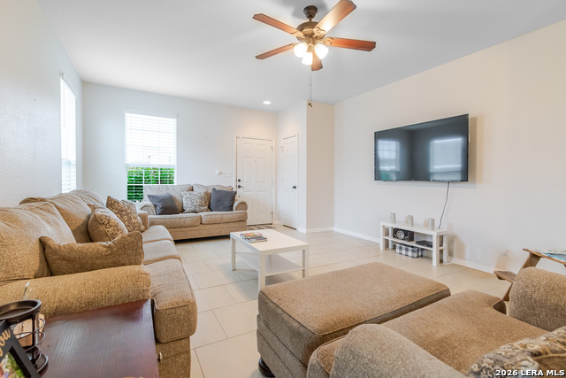 Image 5 of 22 For 24214 Hazel Alder