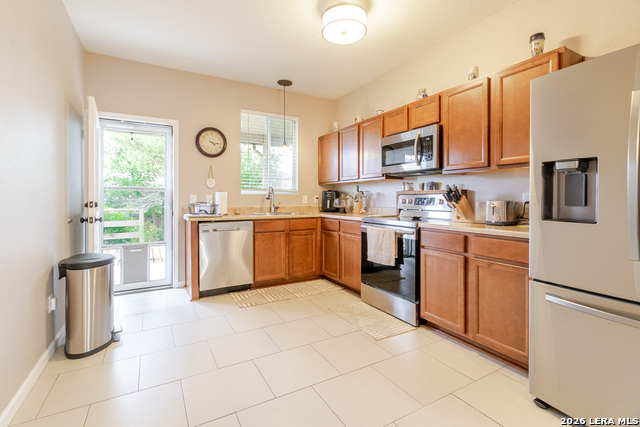 Image 7 of 22 For 24214 Hazel Alder