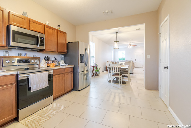 Image 9 of 22 For 24214 Hazel Alder