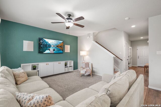 Image 14 of 38 For 9034 Alvarado Bend