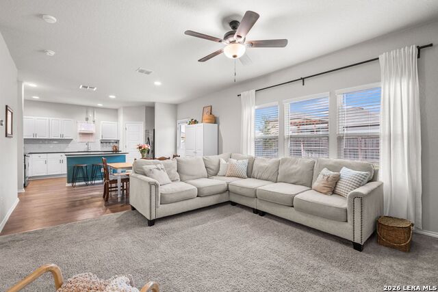 Image 15 of 38 For 9034 Alvarado Bend