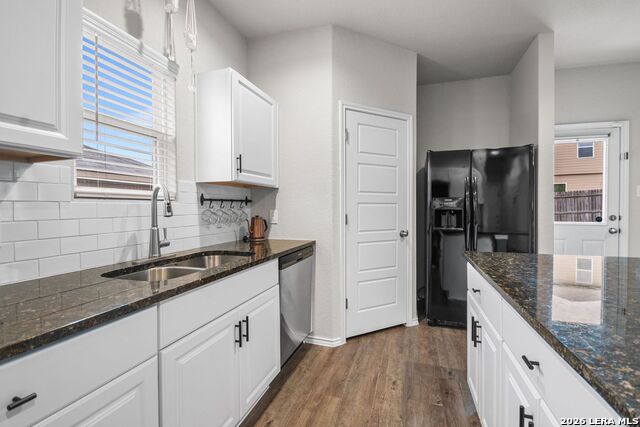 Image 21 of 38 For 9034 Alvarado Bend