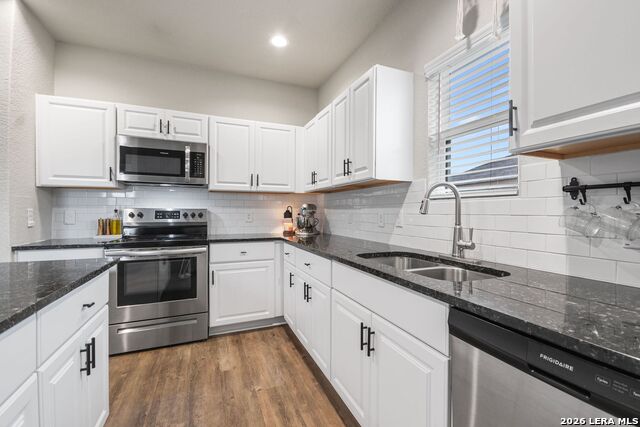 Image 22 of 38 For 9034 Alvarado Bend