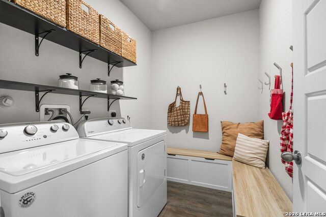 Image 24 of 38 For 9034 Alvarado Bend