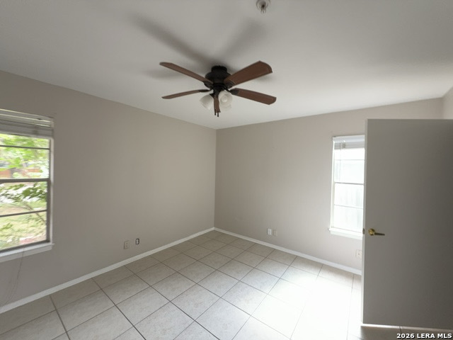 Image 19 of 25 For 202 Shalimar Dr