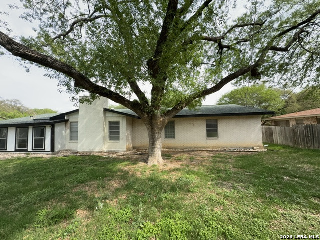 Image 3 of 25 For 202 Shalimar Dr