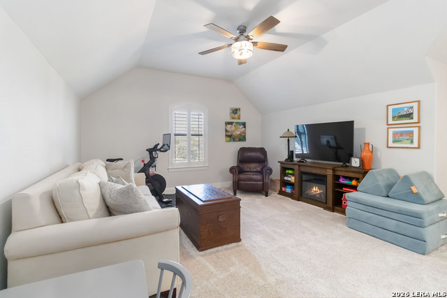 Image 32 of 41 For 412 Elmwood Dr