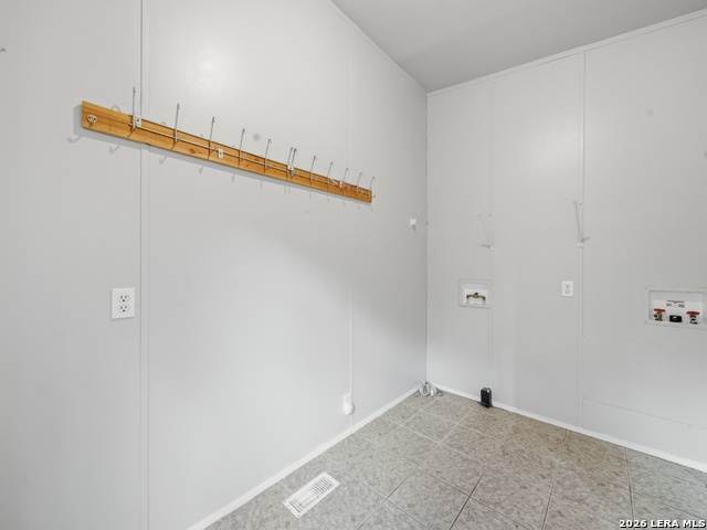 Image 17 of 25 For 733 Line Camp Loop