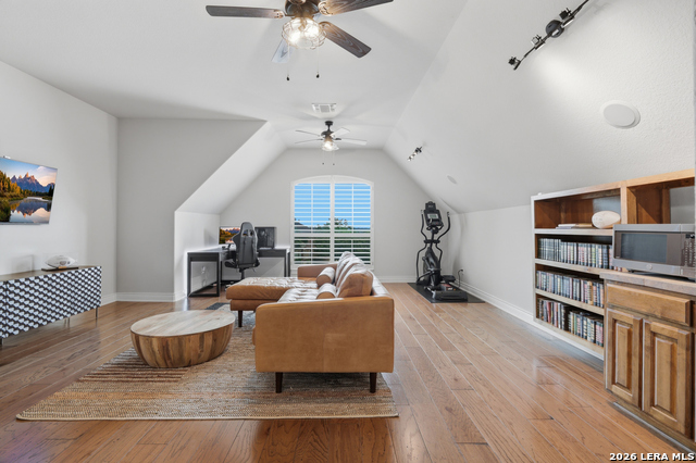 Listing photo id 32 for 17919 Texas Emmy Ln