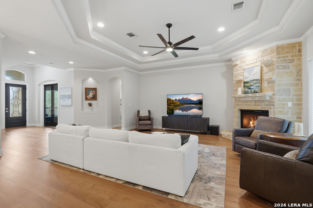 Listing photo id 7 for 17919 Texas Emmy Ln