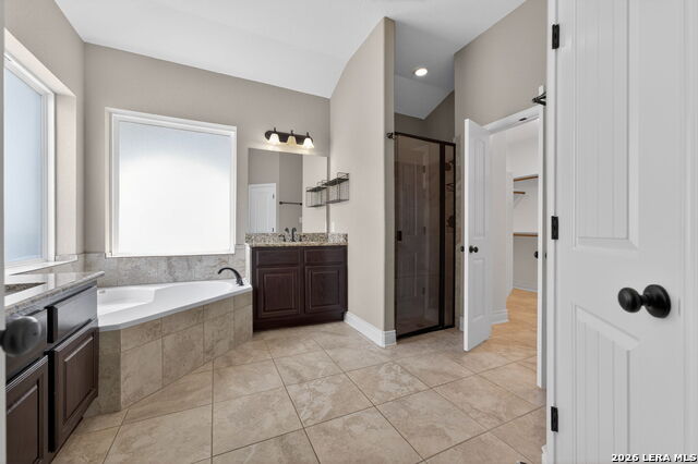 Image 26 of 48 For 815 Serene Waters