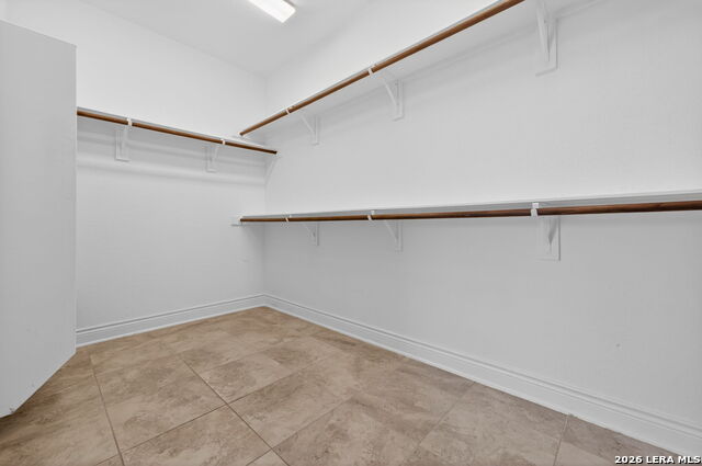 Image 32 of 48 For 815 Serene Waters