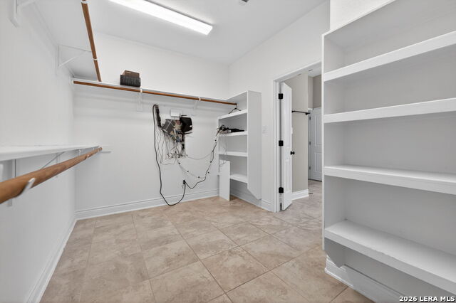 Image 33 of 48 For 815 Serene Waters