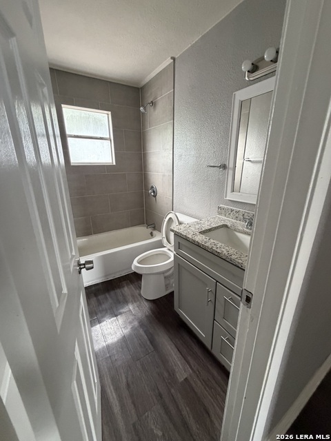 Image 14 of 15 For 1515 Escalon