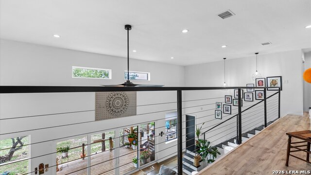 Image 38 of 48 For 269 Westin  