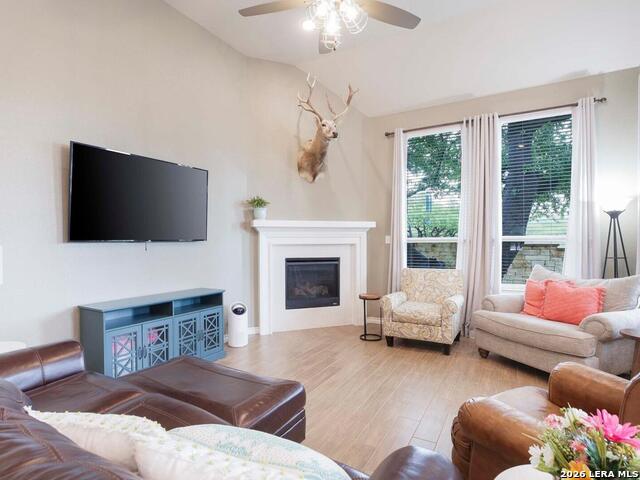 Image 9 of 33 For 107 Coleto Crk