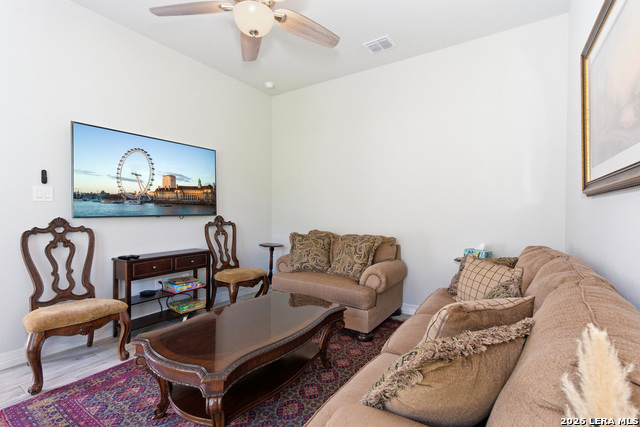 Image 18 of 50 For 916 Jenny Leigh Trl