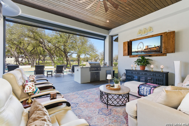 Image 32 of 50 For 916 Jenny Leigh Trl