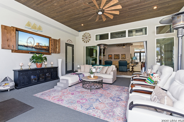 Image 33 of 50 For 916 Jenny Leigh Trl