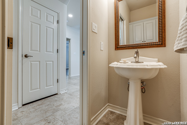 Image 25 of 54 For 15006 Pastura Pass