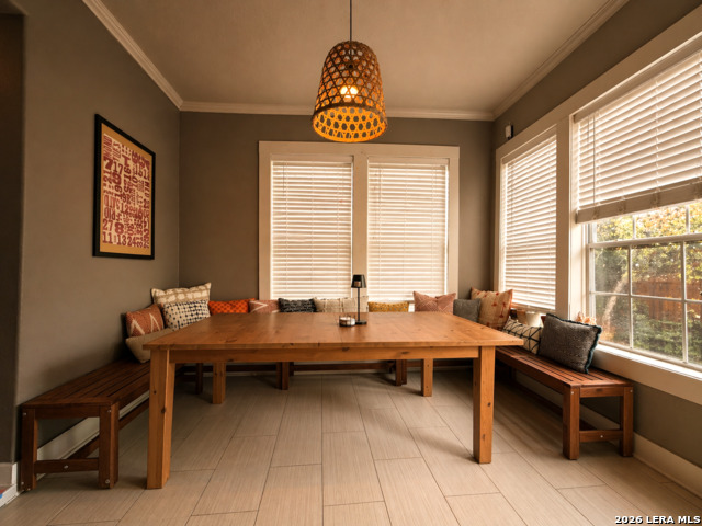 Image 11 of 31 For 326 Queen Anne Ct