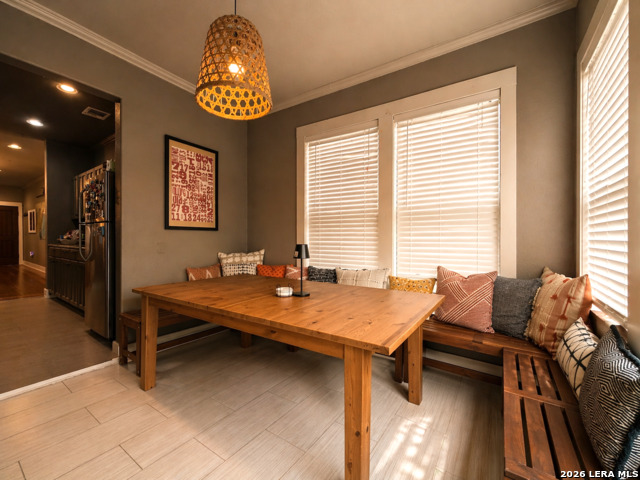 Image 12 of 31 For 326 Queen Anne Ct