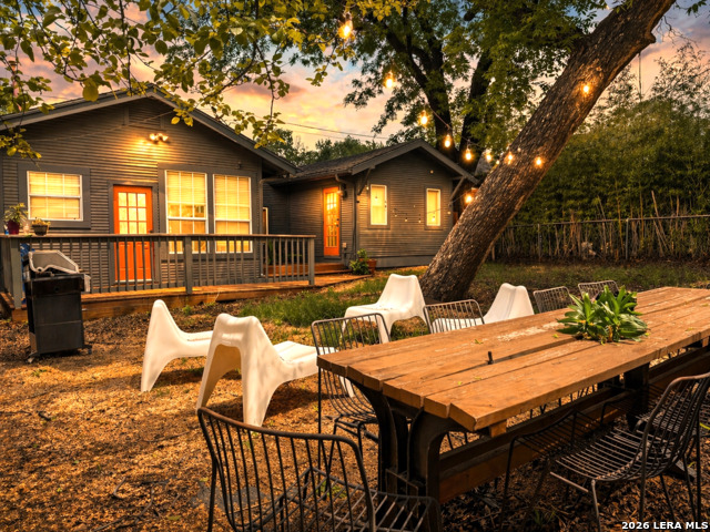 Image 16 of 31 For 326 Queen Anne Ct