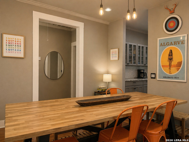 Image 6 of 31 For 326 Queen Anne Ct