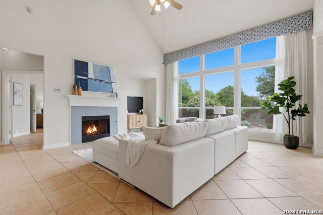 Image 2 of 38 For 1852 Lookout Frst