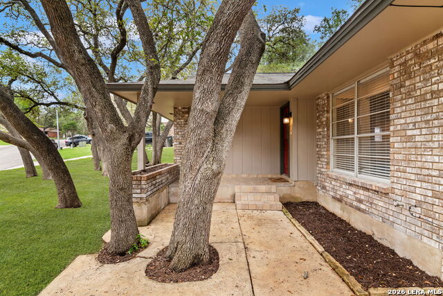 Image 4 of 18 For 3023 Colony Dr