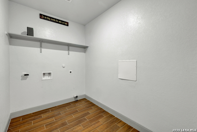 Image 14 of 38 For 2676 Western Skies