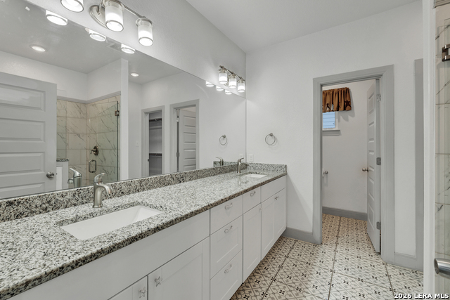 Image 18 of 38 For 2676 Western Skies