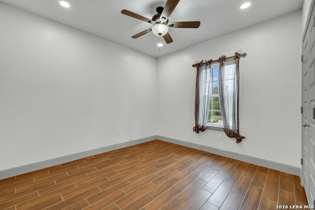 Image 27 of 38 For 2676 Western Skies