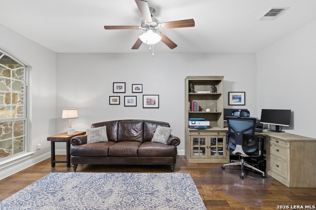 Image 6 of 35 For 2618 Mallinckrodt Dr